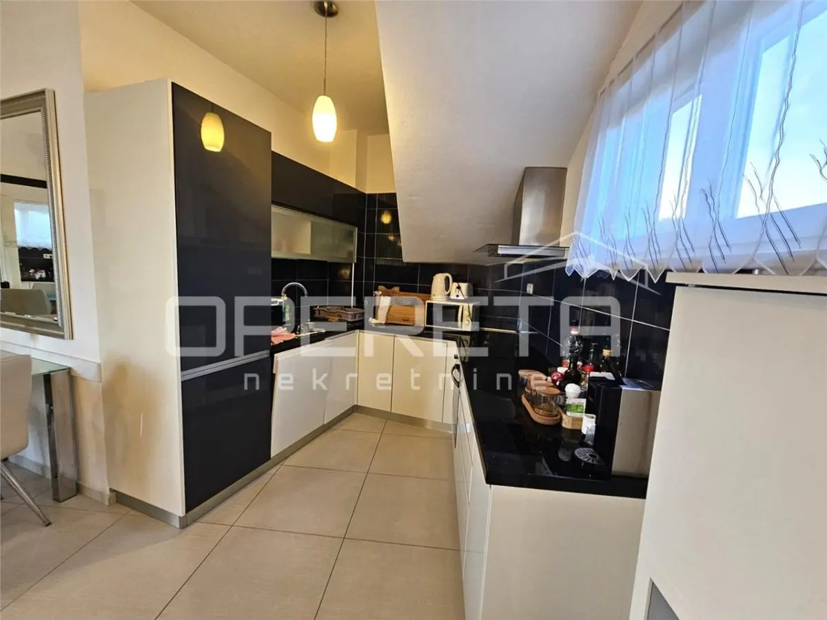 Apartament de vanzare in Croatia, Okrug Gornji - foto 11