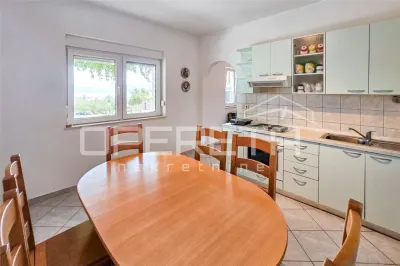 Three-Bedroom Apartment for Sale in Omiš, Croatia – Sea View - foto 12