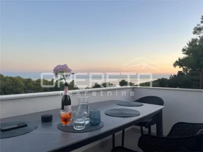 Apartament de vanzare in Croatia, Vis - Vis