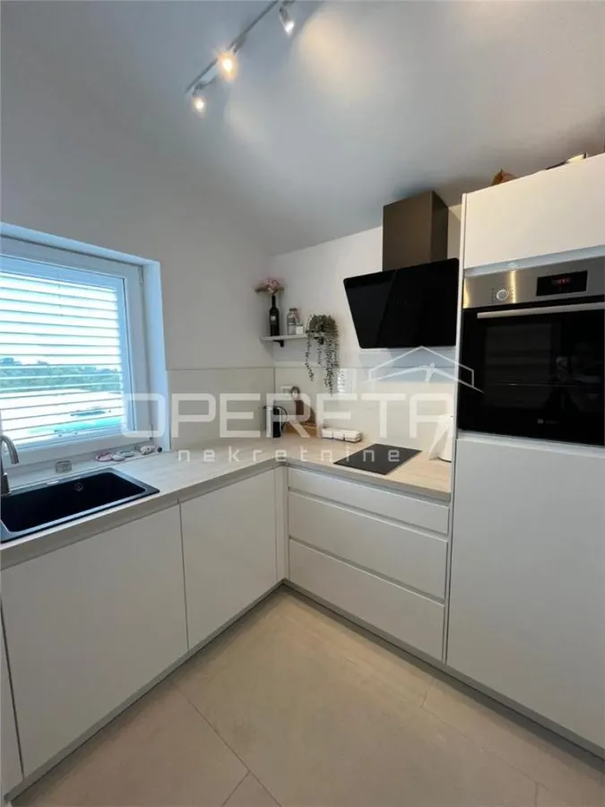 Apartament de vanzare in Croatia, Vis - foto 2