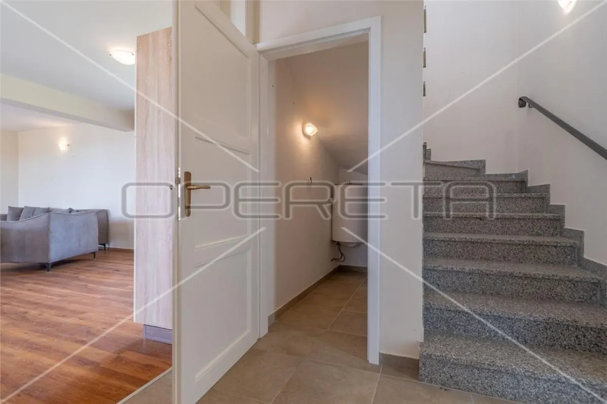 Casa vila de vanzare in Croatia, Kaštelir - foto 4