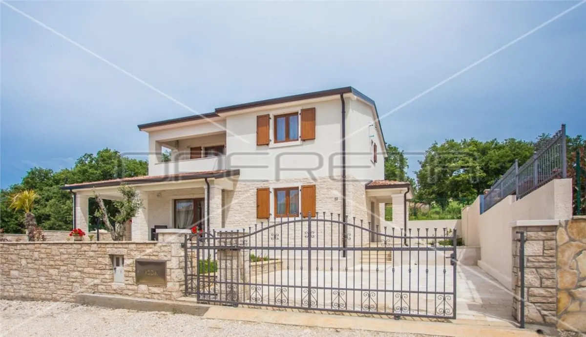 Casa vila de vanzare in Croatia, Kaštelir - foto 1