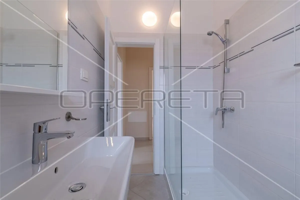 Casa vila de vanzare in Croatia, Kaštelir - foto 13