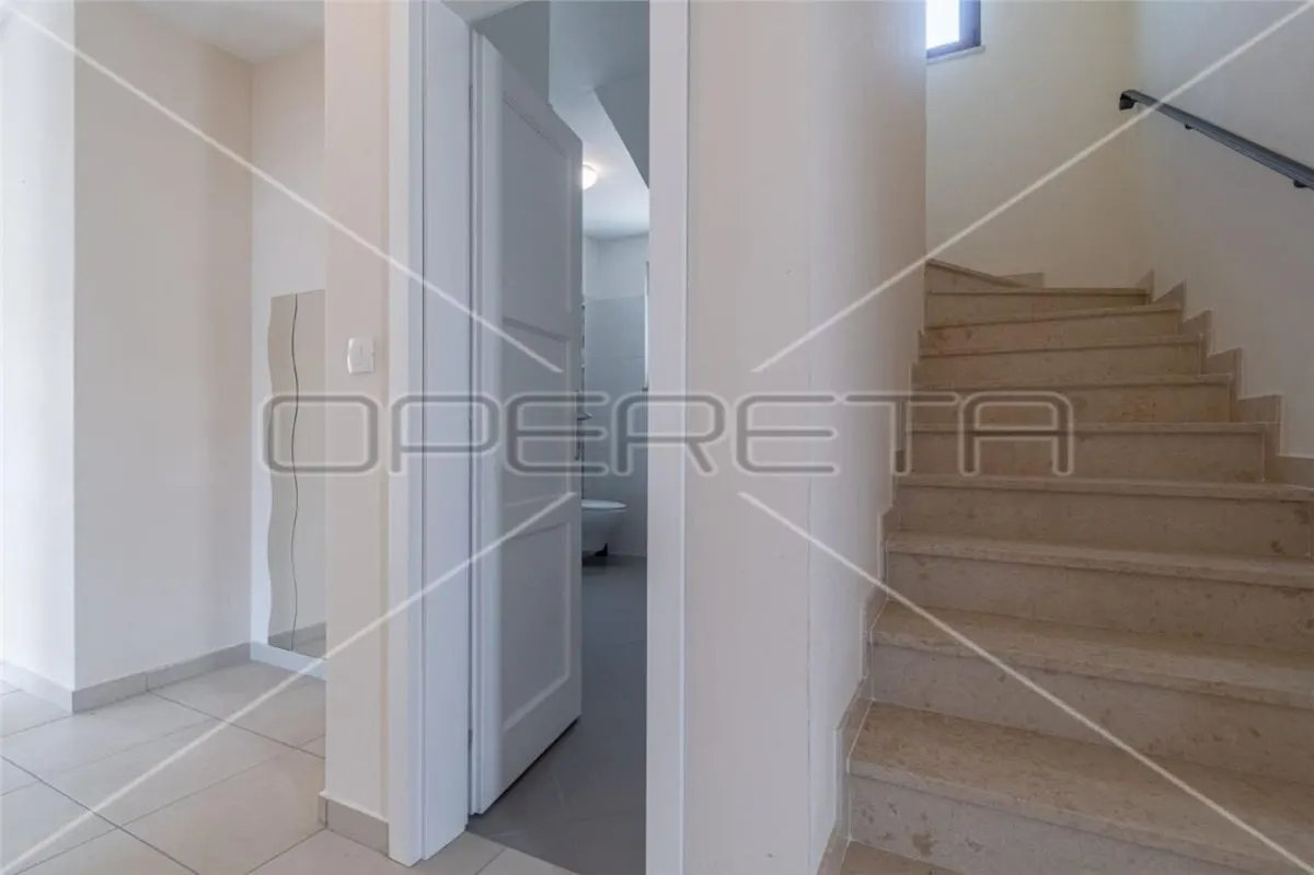 Casa vila de vanzare in Croatia, Kaštelir - foto 5