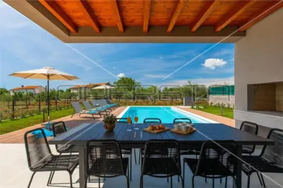 Casa vila de vanzare in Croatia, Svetvincenat - foto 2