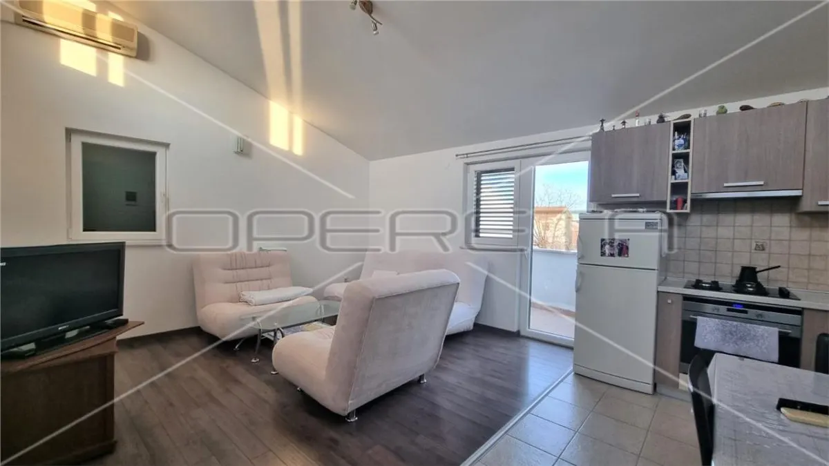 Investment Property with 5 Apartments for Sale in Biograd na Moru, Croatia - foto 3