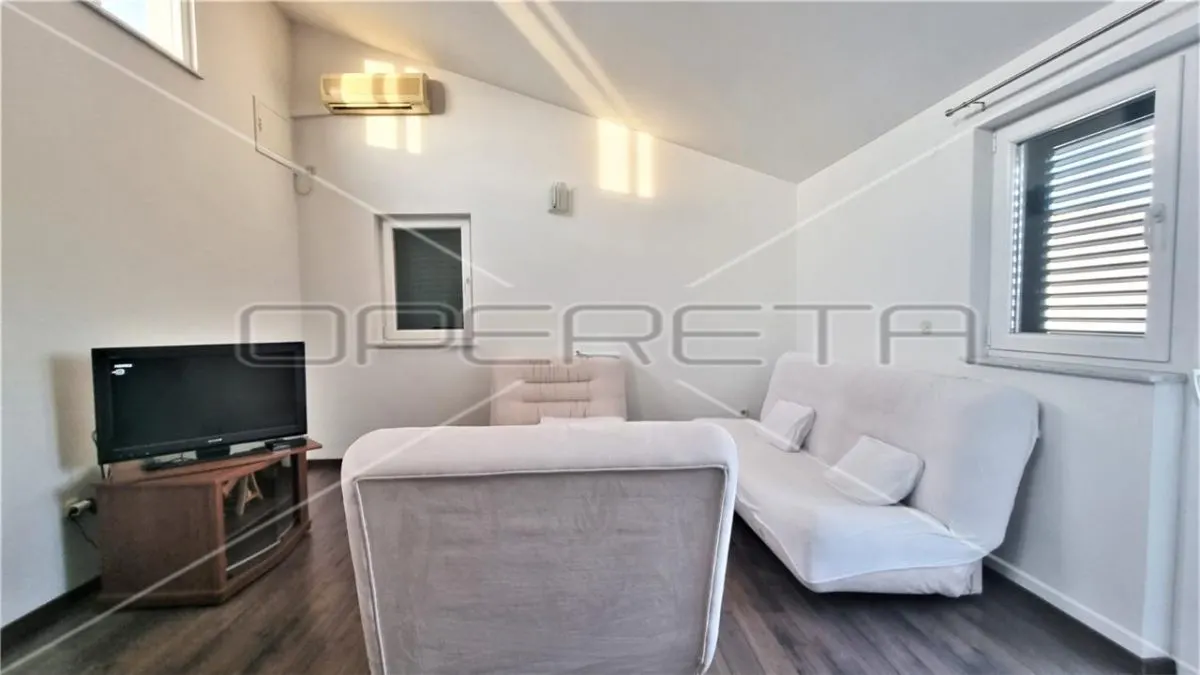Investment Property with 5 Apartments for Sale in Biograd na Moru, Croatia - foto 5
