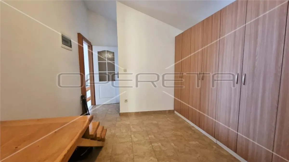 Investment Property with 5 Apartments for Sale in Biograd na Moru, Croatia - foto 7