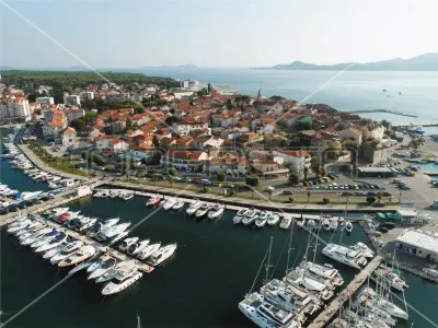 Investment Property with 5 Apartments for Sale in Biograd na Moru, Croatia - foto 10