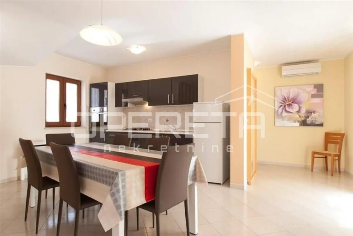 Detached Villa with Pool for Sale in Tinjan, Croatia - foto 2