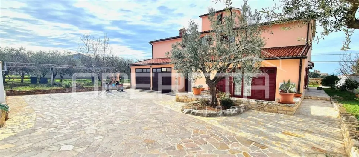 Multi-apartment Villa for Sale in Galizana, Istria, Croatia - foto 14