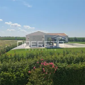 Luxury Villa for Sale in Brtonigla, Istria, Croatia - foto 14