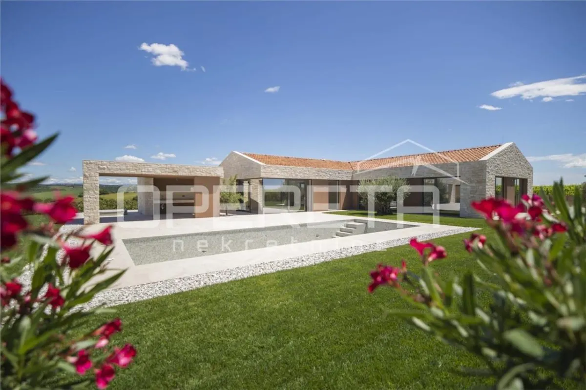 Luxury Villa for Sale in Brtonigla, Istria, Croatia - foto 5