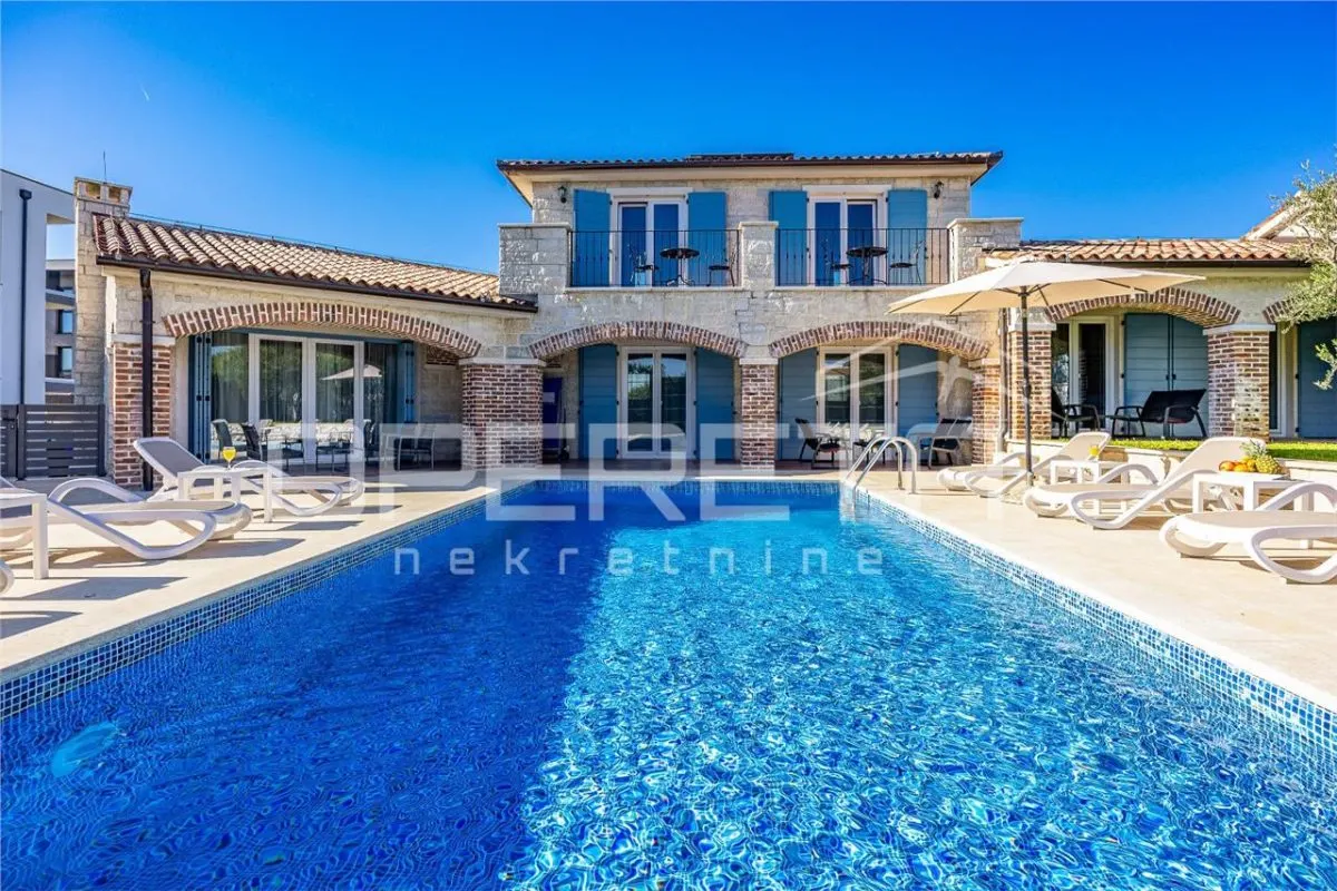 Pair of Stone Villas for Sale in Medulin, Croatia - foto 1