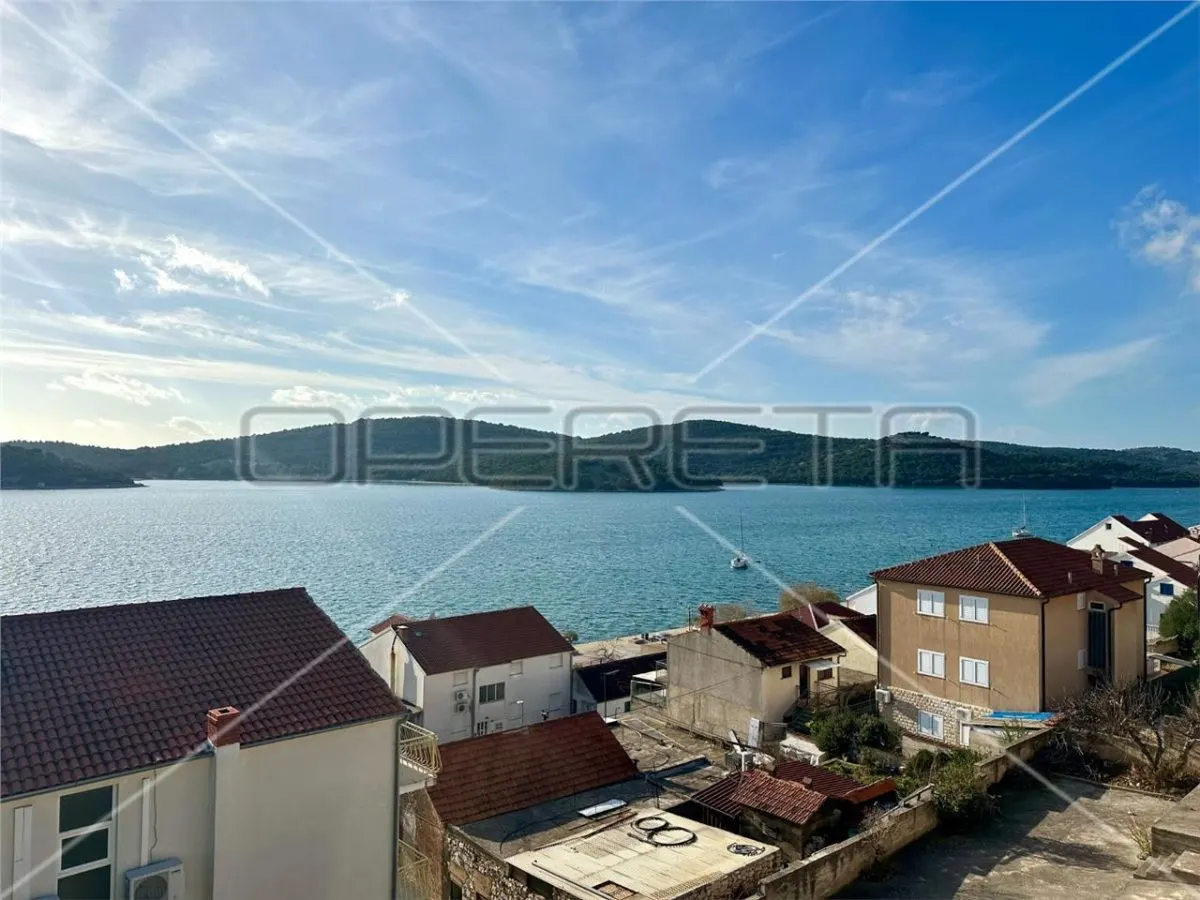 Casa vila de vanzare in Croatia, Tisno - foto 2