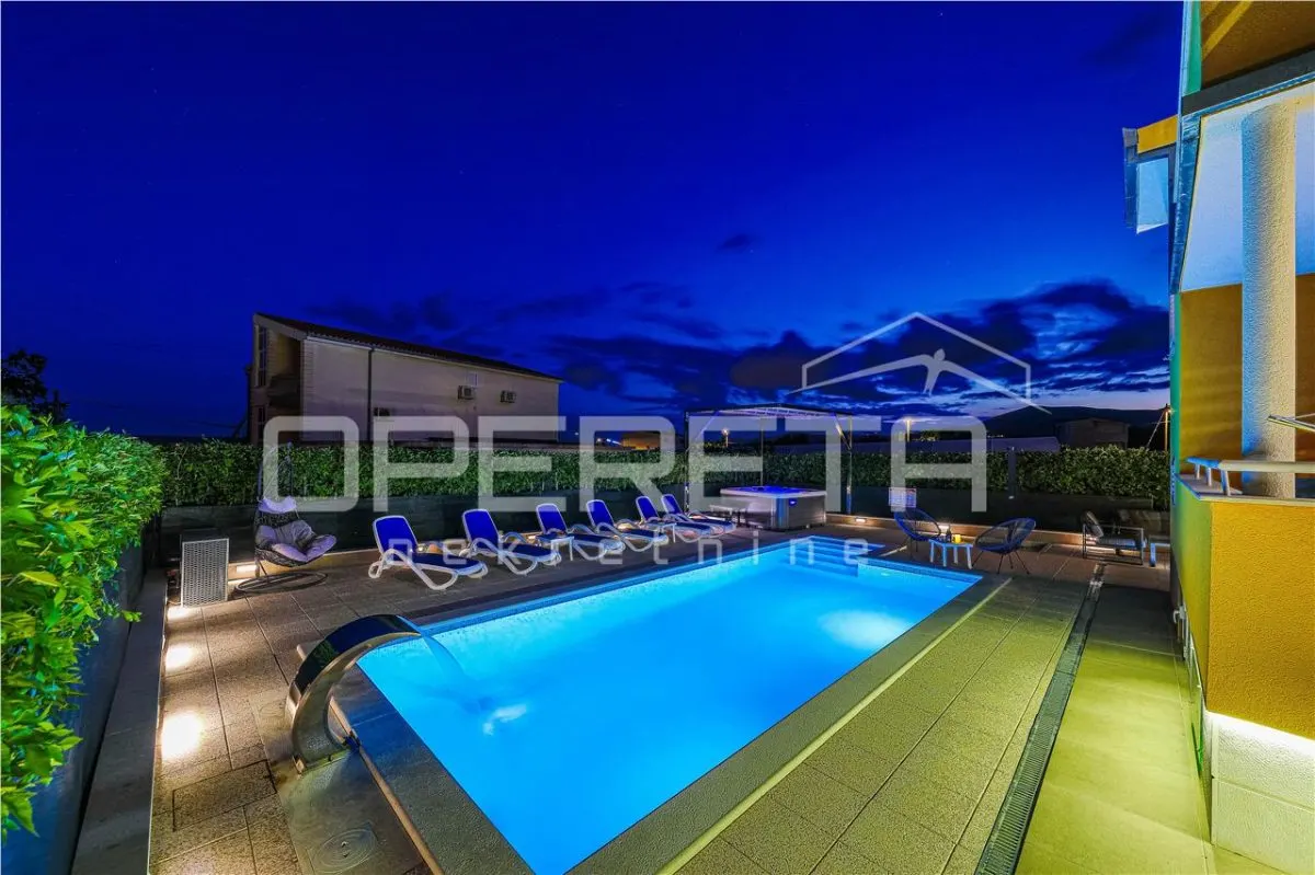 Casa vila de vanzare in Croatia, Kaštel Lukšic - foto 2