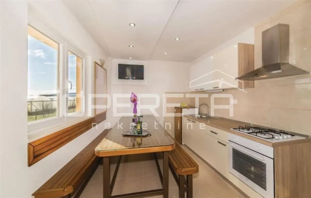 Casa vila de vanzare in Croatia, Kaštel Lukšic - foto 15
