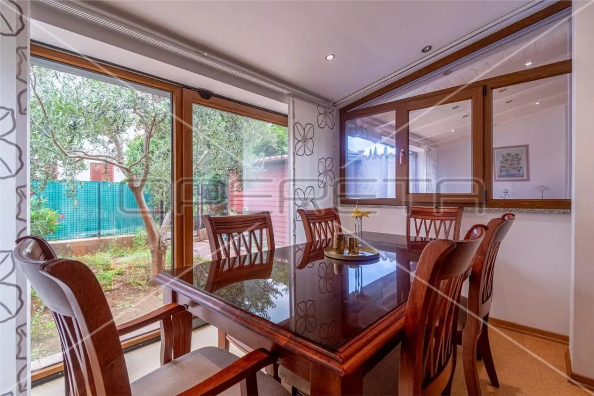 Villa with Three Apartments and Tavern for Sale in Pula, Croatia - foto 15