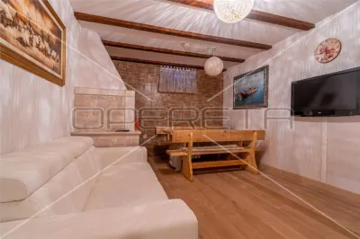 Villa with Three Apartments and Tavern for Sale in Pula, Croatia - foto 25