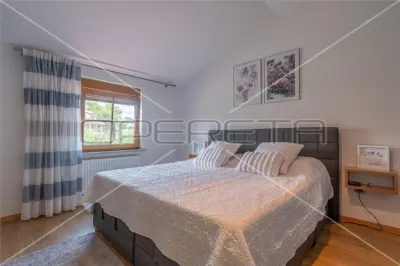 Villa with Three Apartments and Tavern for Sale in Pula, Croatia - foto 9