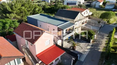Detached Villa with Four Apartments for Sale in Vir, Croatia - foto 3