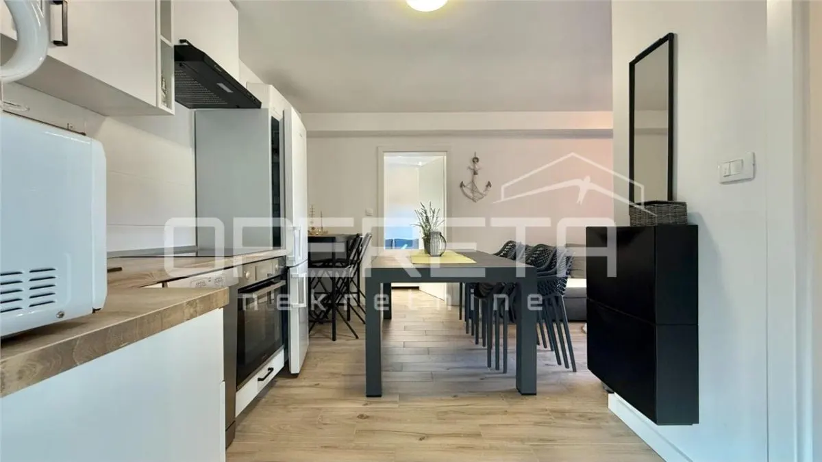 Detached Villa with Four Apartments for Sale in Vir, Croatia - foto 22