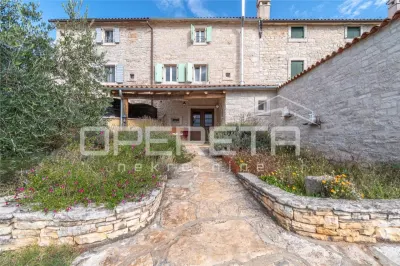 Traditional Istrian Stone Villa with Pool for Sale in Svetvincenat, Croatia - foto 2