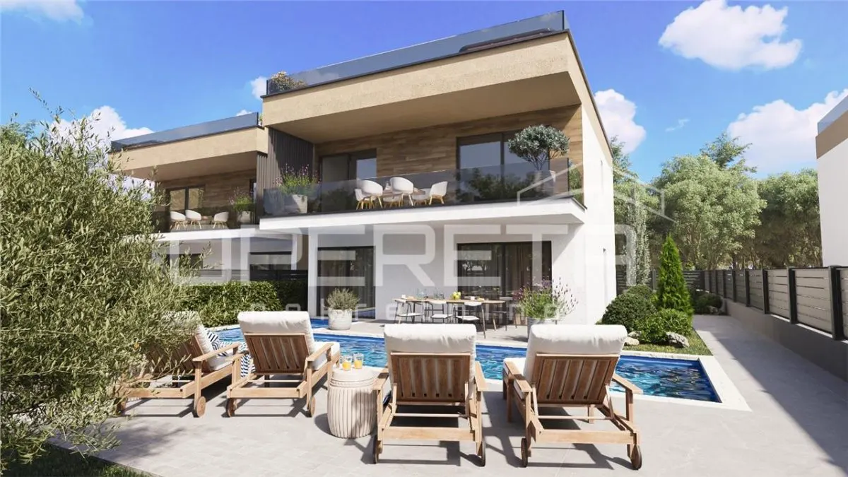 Semi-Detached House for Sale in Brtonigla, Istria, Croatia - foto 1