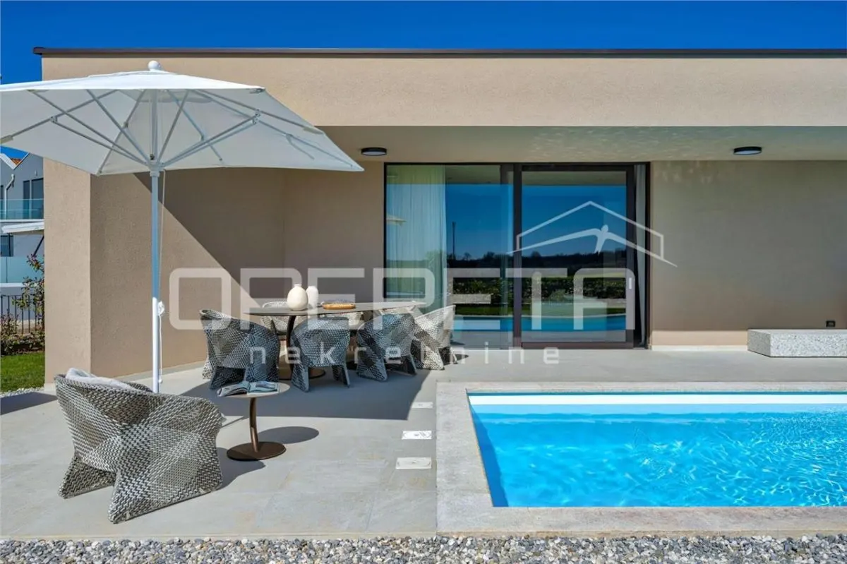 Modern Ground-Floor Villa for Sale in Porec, Croatia – Sea View - foto 21