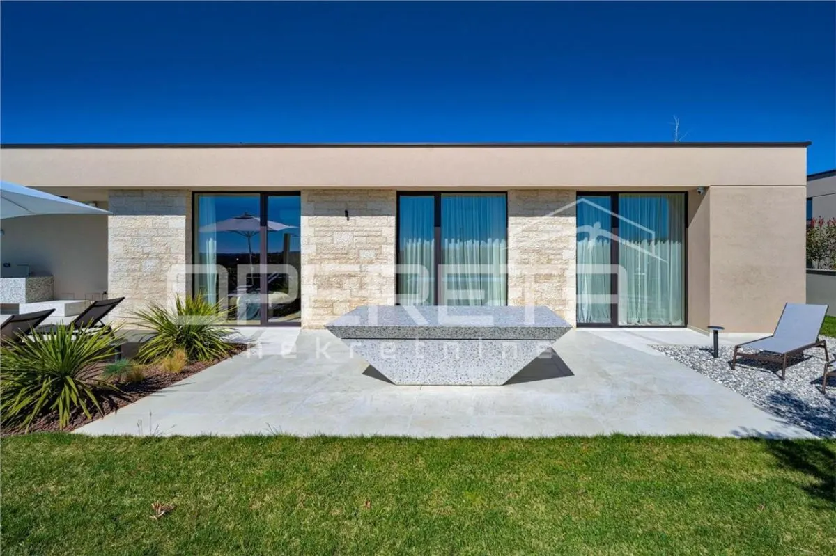 Modern Ground-Floor Villa for Sale in Porec, Croatia – Sea View - foto 23