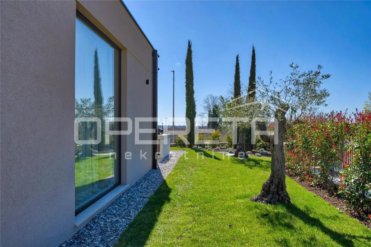 Modern Ground-Floor Villa for Sale in Porec, Croatia – Sea View - foto 24