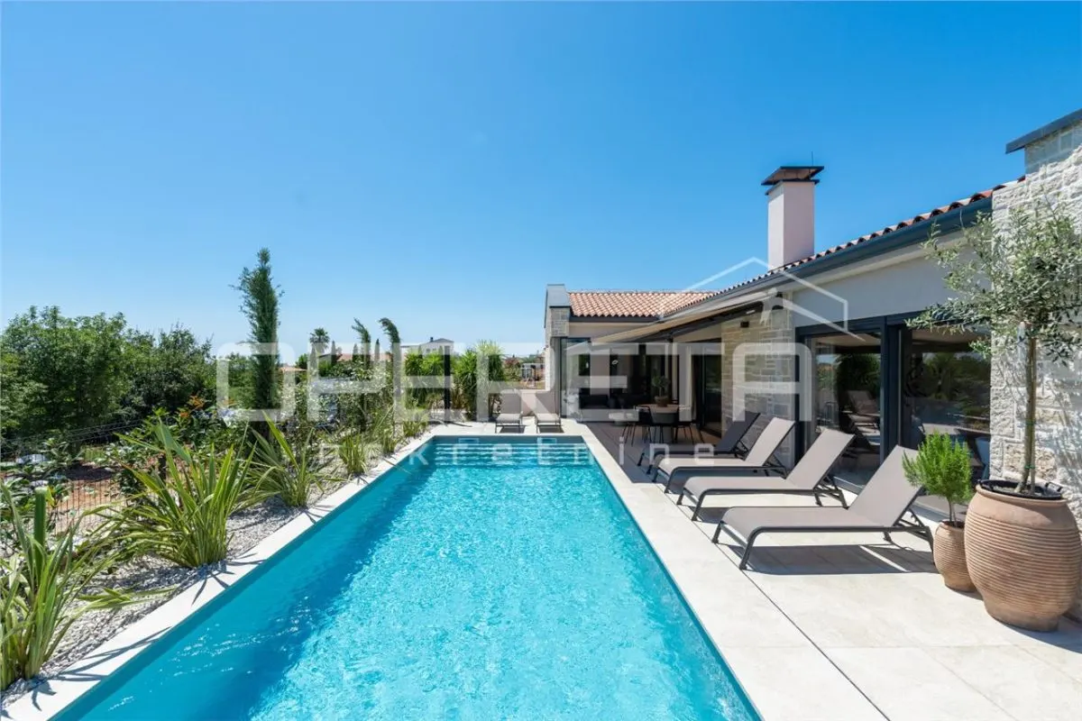 Luxury Designer Villa with Pool for Sale in Porec, Croatia - foto 2