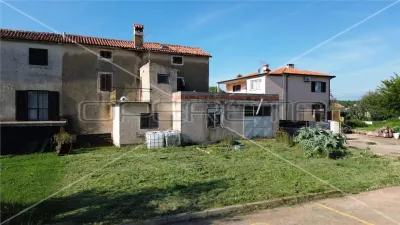 Villa Istria de Estilo Autóctono para Reformar, Cerca de Novigrad, Croacia - Novigrad