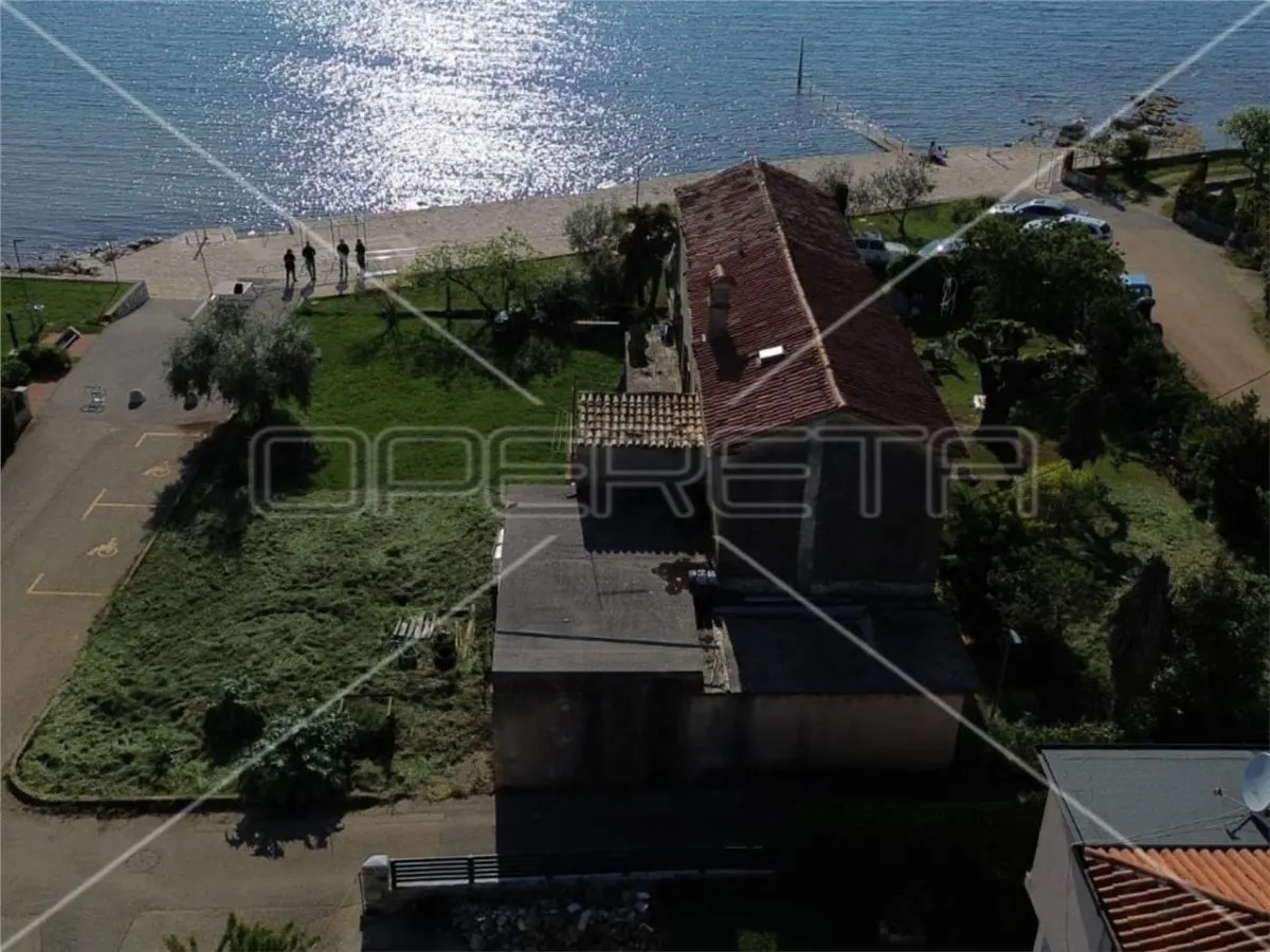 Villa Istria de Estilo Autóctono para Reformar, Cerca de Novigrad, Croacia - foto 3