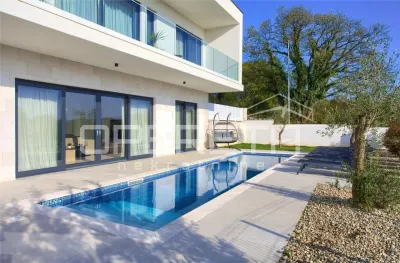 Casa vila de vanzare in Croatia, Malinska - foto 2