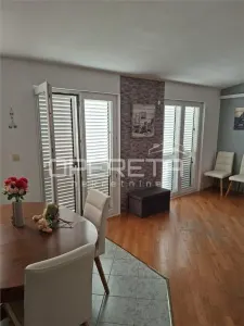 فيلا سكنية فسيحة للبيع في دوغي رات، كرواتيا - foto 10