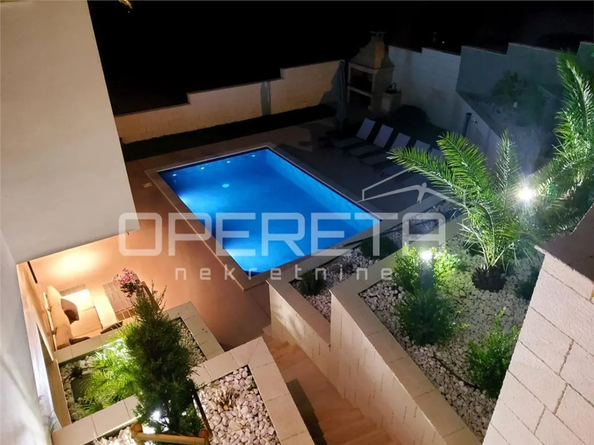 Casa vila de vanzare in Croatia, Rab - foto 2