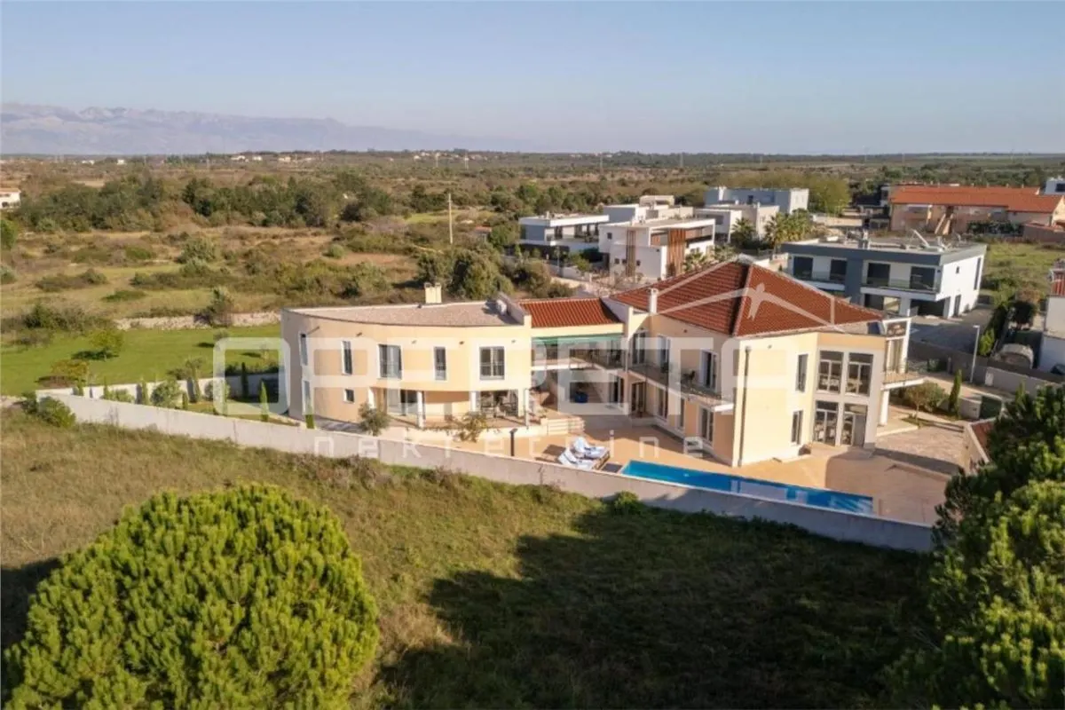 Luxury Villa with 5 Units, Pool and Investment Potential, Nin, Croatia - foto 9