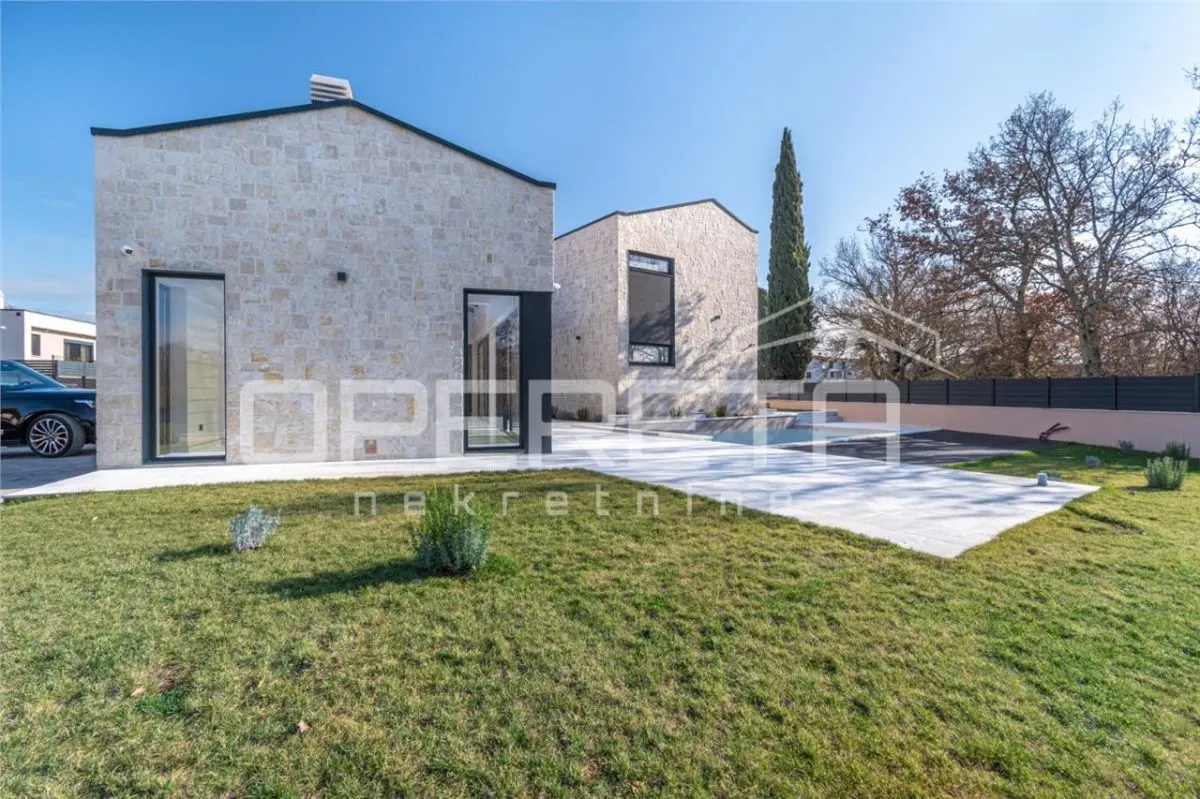 Casa vila de vanzare in Croatia, Porec - foto 1