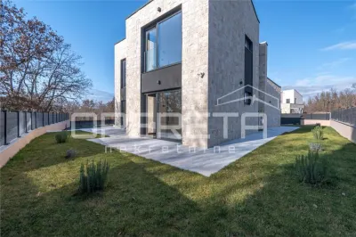 Casa vila de vanzare in Croatia, Porec - foto 24