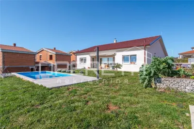 Modern Single-Story Villa with Pool and Smart Home System, Kaštelir, Croatia - Kaštelir