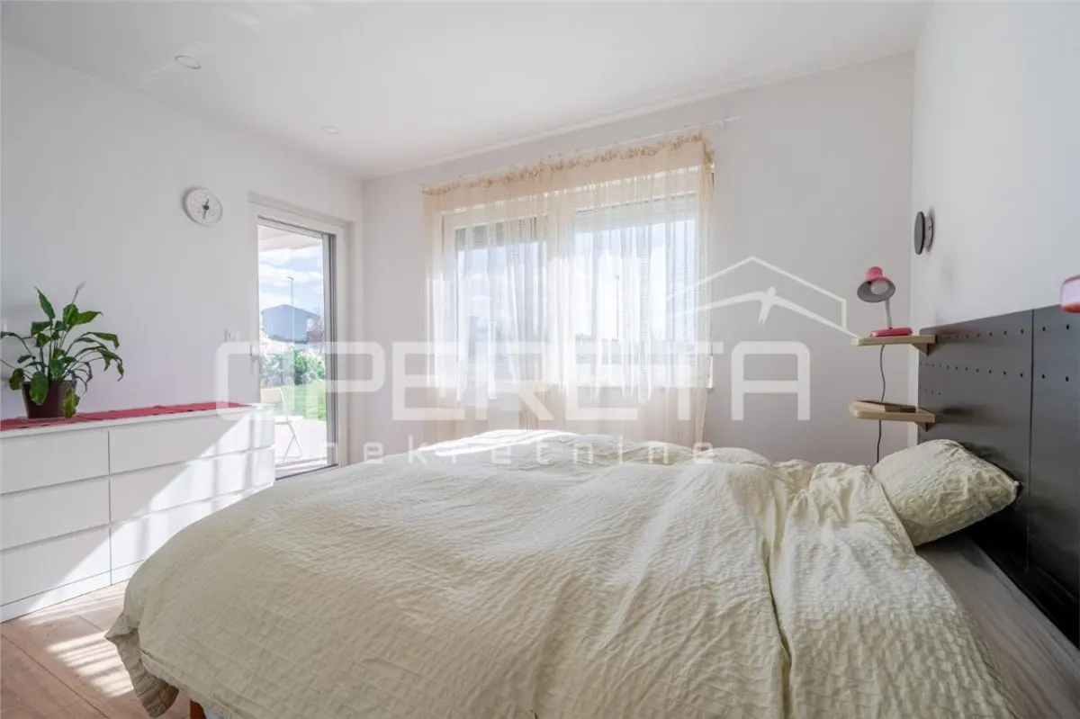 Modern Single-Story Villa with Pool and Smart Home System, Kaštelir, Croatia - foto 12