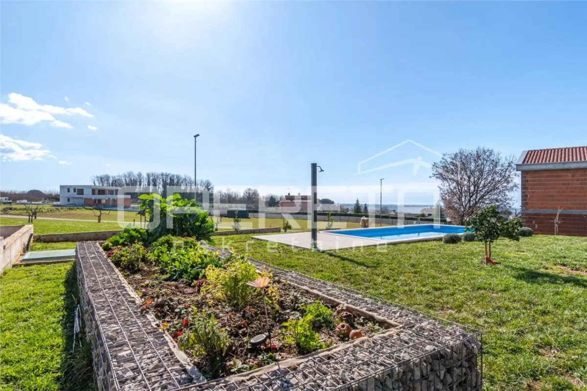 Modern Single-Story Villa with Pool and Smart Home System, Kaštelir, Croatia - foto 17