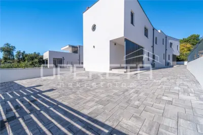 Semi-Detached Villa for Sale in Liznjan, Istria, Croatia - foto 16