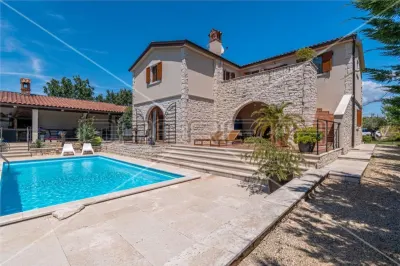 Rustic Villa for Sale in Svetvincenat, Istria, Croatia - foto 3