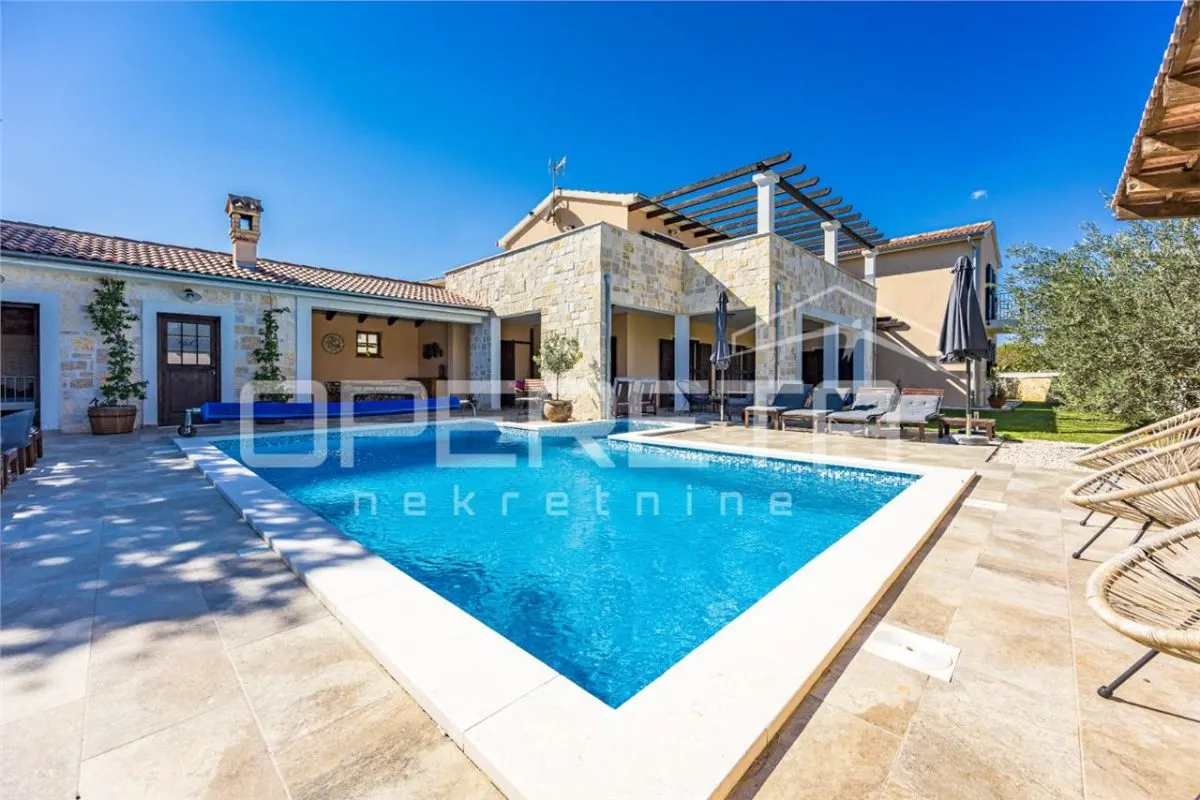 Casa vila de vanzare in Croatia, Svetvincenat - foto 1