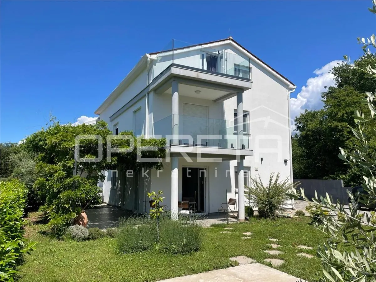 Casa vila de vanzare in Croatia, Porec - foto 1