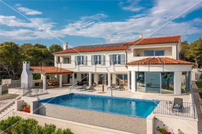 Luxury Detached Villa with Pool for Sale in Šibenik, Croatia - Šibenik