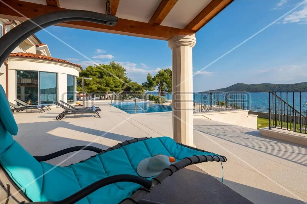Luxury Detached Villa with Pool for Sale in Šibenik, Croatia - foto 8