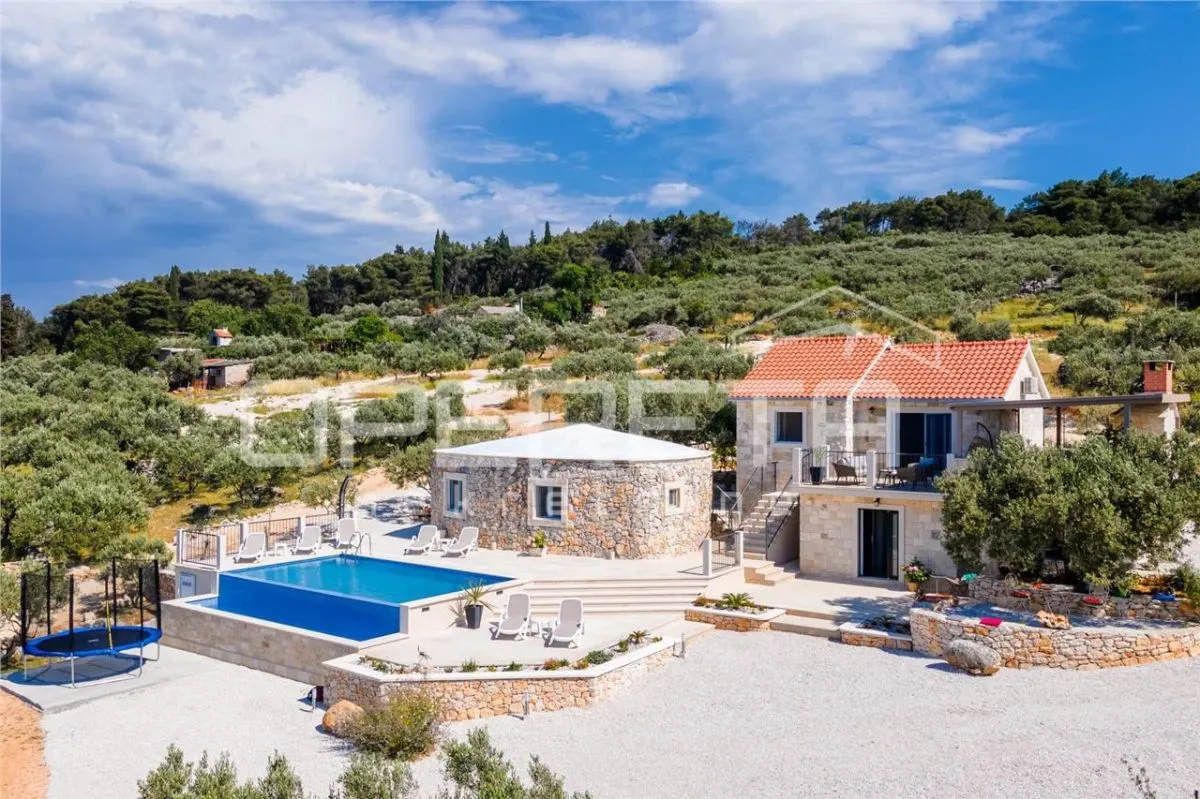 Casa vila de vanzare in Croatia, Postira - foto 2